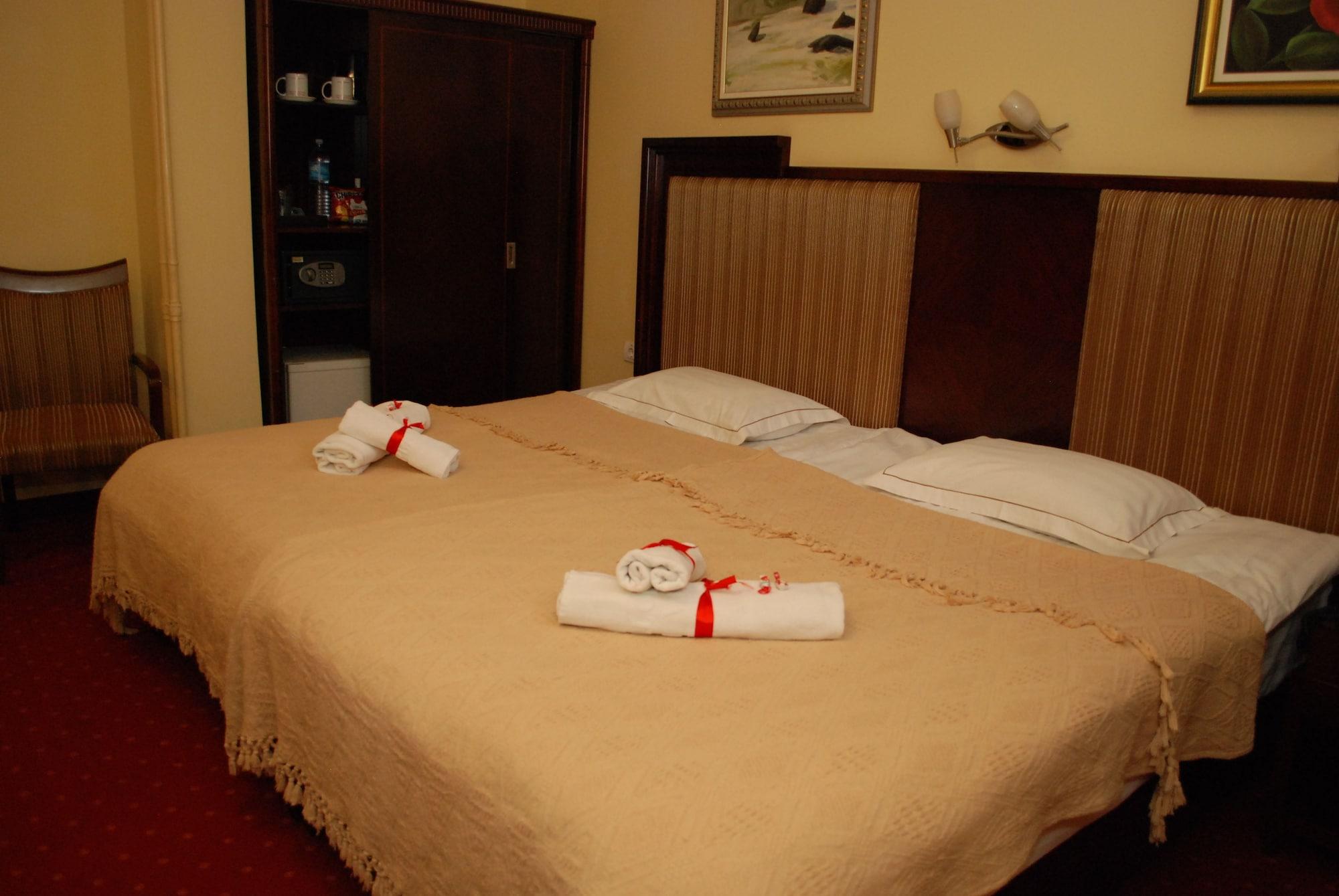 Garni Hotel Planeta Inn Novi Sad Exterior photo