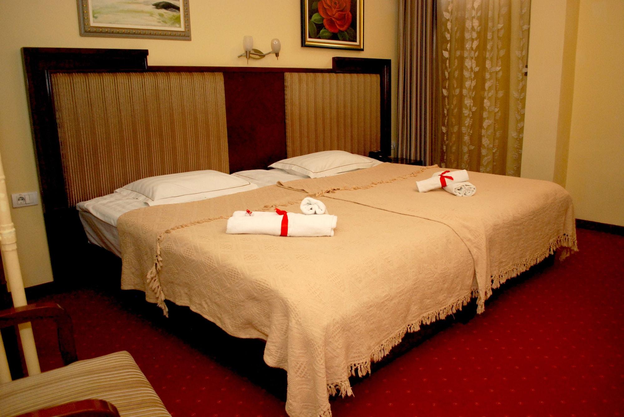 Garni Hotel Planeta Inn Novi Sad Exterior photo